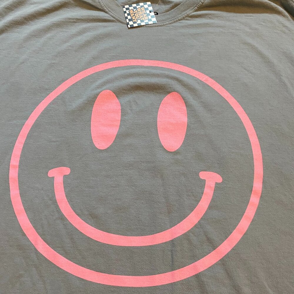The World Needs Your Magic Oversized Tee in Stone Grey L/XL - Picture 4 of 4